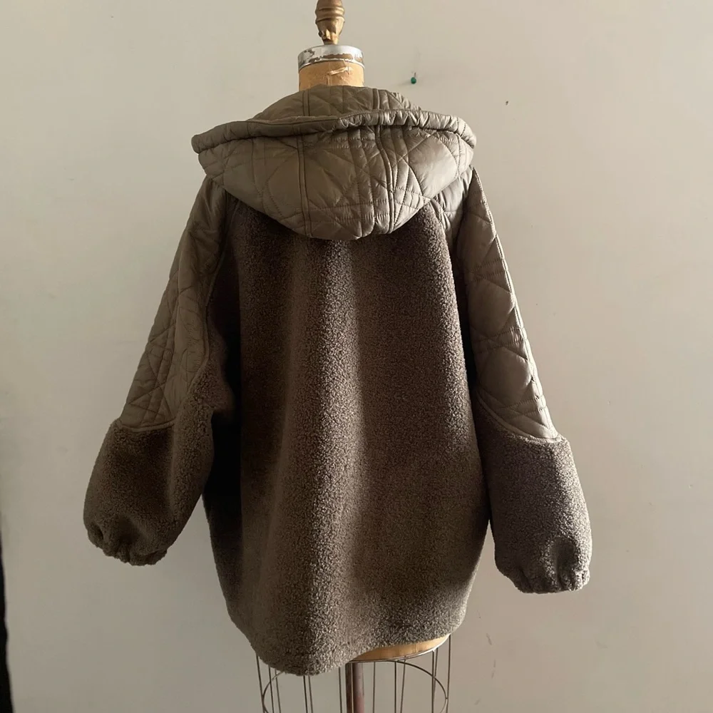 Silk Maison] Oversized Sherpa Quilted Fleece Jacket Coat - Picture 10 of 13